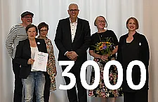 Bürgermeister Andreas Bovenschulte zusammen mit den Gewinnerinnen und Gewinnern des 2. Buchhandlungspreises. Bürgermeister Andreas Bovenschulte zusammen mit den Gewinnerinnen und Gewinnern des 2. Buchhandlungspreises.