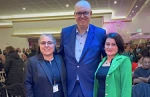 Zum 30-jährigen Bestehen des Alevitischen Kulturzentrums in Bremen und Umgebung e.V. gratulierte Bürgermeister Andreas Bovenschulte Fethiye Töngel (links, Schriftführerin) und Alime Semiha Turan, 1. Vorsitzende des Vereins. Zum 30-jährigen Bestehen des Alevitischen Kulturzentrums in Bremen und Umgebung e.V. gratulierte Bürgermeister Andreas Bovenschulte Fethiye Töngel (links, Schriftführerin) und Alime Semiha Turan, 1. Vorsitzende des Vereins.