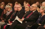 Willehad-Empfang in der Oberen Rathaushalle: Weihbischof Johannes Wübbe, Propst Dr. Bernhard Stecker, Erzbischof Dr. Nikola Eterović , Bürgermeister Dr. Andreas Bovenschulte und Professorin Dr. Charlotte Kreuter-Kirchof (von links). Willehad-Empfang in der Oberen Rathaushalle: Weihbischof Johannes Wübbe, Propst Dr. Bernhard Stecker, Erzbischof Dr. Nikola Eterović , Bürgermeister Dr. Andreas Bovenschulte und Professorin Dr. Charlotte Kreuter-Kirchof (von links).