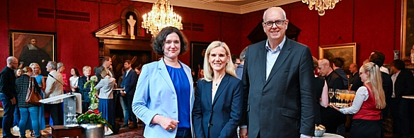 Kathrin Moosdorf, Senatorin für Umwelt, Klima und Wissenschaft, Prof. Dr. Jutta Günther, Rektorin der Universität Bremen und Bürgermeister Dr. Andreas Bovenschulte Kathrin Moosdorf, Senatorin für Umwelt, Klima und Wissenschaft, Prof. Dr. Jutta Günther, Rektorin der Universität Bremen und Bürgermeister Dr. Andreas Bovenschulte
