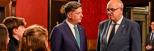 Bürgermeister Bovenschulte (rechts) im Gespräch mit seinem Kollegen aus Oklahoma City, David Holt. Bürgermeister Bovenschulte (rechts) im Gespräch mit seinem Kollegen aus Oklahoma City, David Holt.