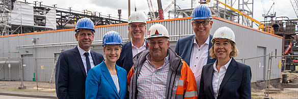 Die Teilnehmerinnen und Teilnehmer der Konferenz Norddeutschland beim Besuch der Salzgitter AG.