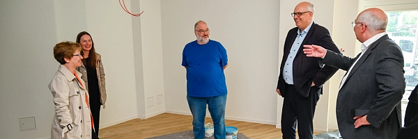 Bürgermeister Andreas Bovenschulte im neuen Azubi-Wohnheim. Bürgermeister Andreas Bovenschulte im neuen Azubi-Wohnheim.