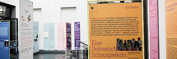 Blick in die Ausstellung im Bundesrat.